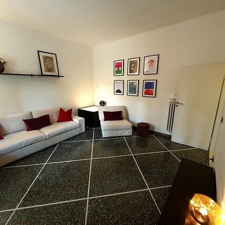 Spacious Three-Room Apartment In Saragozza Bologna Exterior photo